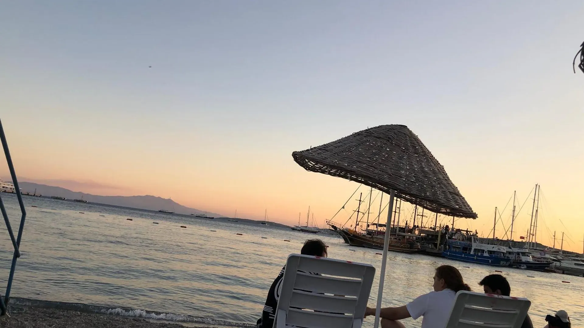 וילה הוילה בודרום Plaja Cok Yakin Tarihi Tas Ev